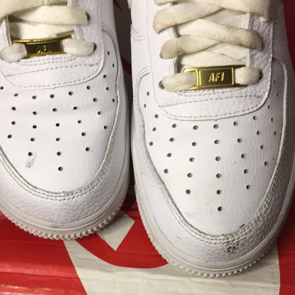 Nike Air Force 1 Hurricane sneakers